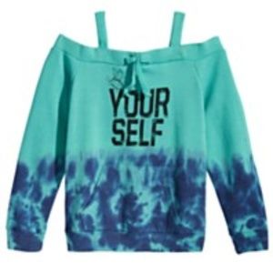 Tops, sweaters, sweatshirts, long sleeves